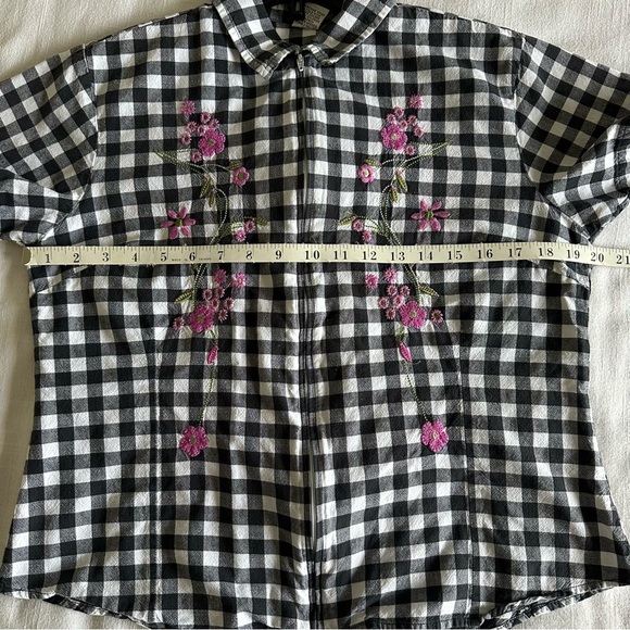Embroidered Gingham Plaid Womens M Short Sleeve Zip Top Cottagecore Grannycore - Picture 6 of 8